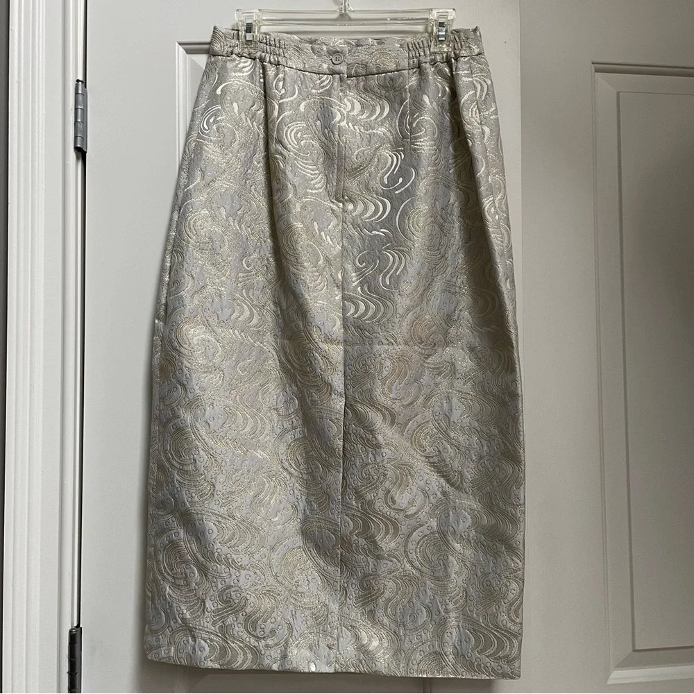 Stella Louise KB Vintage New Without Tag Silver Gold White Brocade Midi Skirt